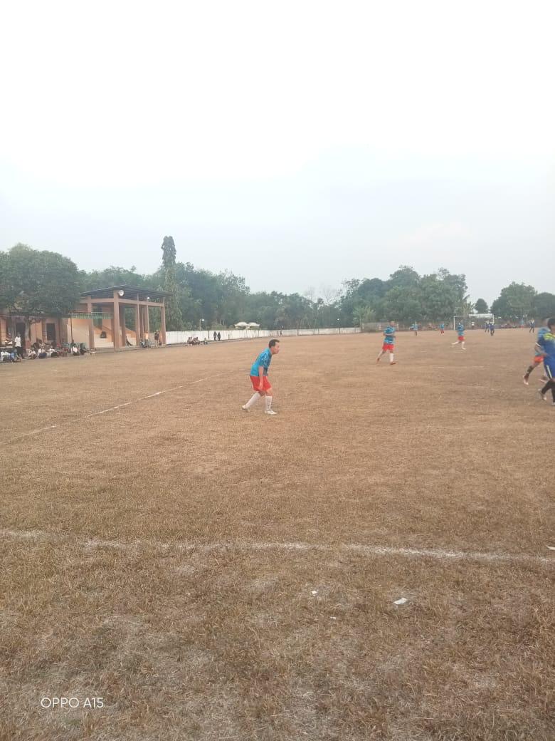 Walikota mengikuti Friendly Match bersama Allstar Prabumulih Vs Marga Cinta Legend di OKU Timur